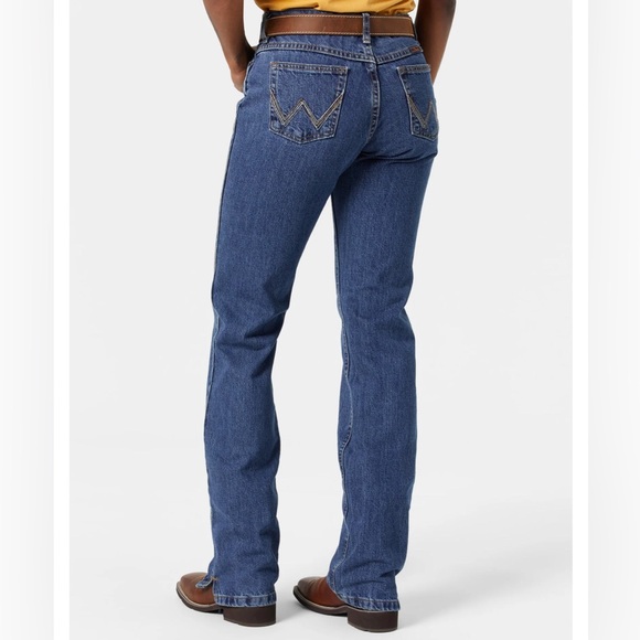 Wrangler Denim - 💥LAST CHANCE 💥Wrangler Women's Cash Ultimate Riding Jeans Size 11/12;34